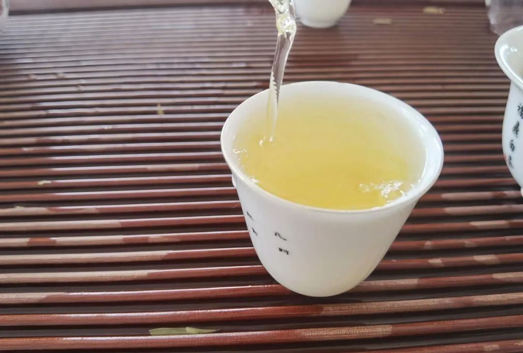 福鼎白茶，一定要选贵的高品级茶吗？
